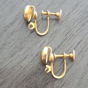 Vintage Gold Colored Earrings